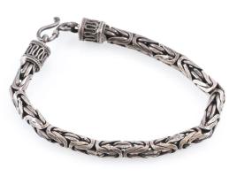 Ezüst(Ag) karkötő, jelzett, d: 6 cm, nettó: 37 g