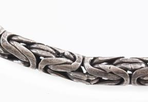 Ezüst(Ag) karkötő, jelzett, d: 6 cm, nettó: 37 g