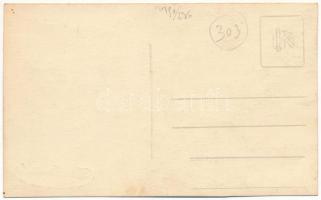 Beszterce, Bistritz, Bistrita; tér, üzlet / square, shop. Fritz Römischer photo (vágott / cut)