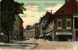 Nagyszeben, Hermannstadt, Sibiu; Heltauergasse / Nagydisznódi utca, Julius Wermescher üzlete, szálloda / Strada Cisnadiei / street view, shops, hotel (kopott sarkak / worn corners)