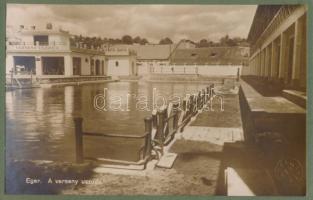 cca 1929 Eger album, 20 db beragasztott képeslappal, borítón ceruzás ajándékozási sorokkal 1929-ből,...