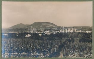 cca 1929 Eger album, 20 db beragasztott képeslappal, borítón ceruzás ajándékozási sorokkal 1929-ből,...