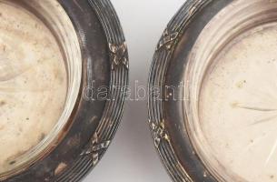 Ezüstözött alpakka fűszertartó pár üveg betéttel (apró csorbákkal), jelzett, d: 8 cm,