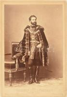 cca 1870 Főúr (felsőházi tag, képviselő, miniszter?) egészalakos portréja, díszmagyarban. Keményhátú kabinetfotó Doctor és Kozmata pesti műterméből, 16x10,5 cm