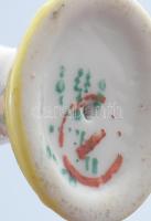 Hollóházi art deco macska. Kézzel festett, jelzett, mázrepedéssel, m: 8,5 cm