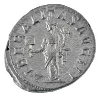 Római Birodalom / Róma / III. Gordianus 240. Antoninianus billon (3,79g) T:XF,VF
Roman Empire / Rom...