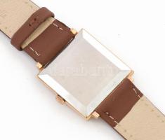 Universal Genéve kézi felhúzós karóra, 25x32 mm Működik