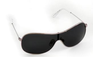 Polaroid vintage napszemüveg