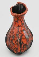 Iparművész design váza. Jelzés nélkül, hibátlan, m: 15,5 cm