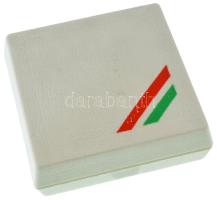 1986. "Le az idegen beavatkozókkal! - Le az elnyomás fegyvereivel! - Numismatica Hungarica / A ...