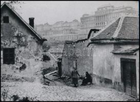 cca 1926 Budapest, Tabán, Kerny István (1879-1963) budapesti fotóművész hagyatékából 1 db modern nagyítás, jelzés nélkül, 15x21 cm