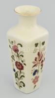Zsolnay négyoldalas váza. Jelzett, hibátlan, m: 15 cm