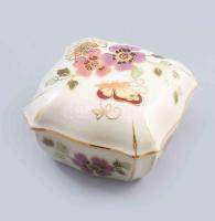 Zsolnay pillangó mintás bonbonier. Jelzett, hibátlan, 7,5x7,5 cm