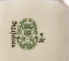 Zsolnay pillangó mintás bonbonier. Jelzett, hibátlan, 7,5x7,5 cm