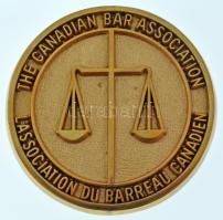 Kanada DN Kanadai Ügyvédi Kamara egyoldalas, aranyozott bronz emlékérem dísztokban (63mm) T:UNC Canada ND Canadian Bar Association one-sided gilt bronze commemorative medallion in original case (63mm) C:UNC