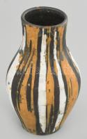 Gorka Lívia (1925-2011): Váza. Mázas kerámia Jelzett, hibátlan m: 17 cm 18x13 cm