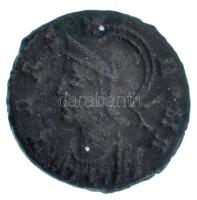 Római Birodalom / Konstantinápoly / I. Constantinus 330-335. AE4 (1,55g) T:XF Roman Empire / Constantinopolis / Constantine I 330-335. AE4 &quot;VRBS ROMA / GLOR-IA EXERC-ITVS - CONSZ&quot; (1,55g) C:XF RIC VIII 31