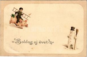 1916 Boldog új évet! Malacon lovagló kéményseprő, hóember / New Year greeting, chimney sweeper riding on a pig, snowman. litho (fl)