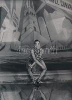 cca 1928 Josephine Baker (1906-1975) francia énekesnő, táncosnő, előadóművész, 1 db modern nagyítás Pánczél György (1920-?) filmtörténész hagyatékából (film- és színházifotó gyűjteményéből), jelzés nélkül, 21x15 cm