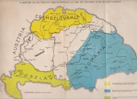 Batthyány Tivadar: Beszámolóm. I-II. kötet. [Teljes, két kötetben.] Budapest, [1928]. Szerző - Athenaeum Irodalmi és Nyomdai Rt. 325 + [1] p. + 1 t. (kihajtható) + 1 térkép (színes, kihajtható); 400 p. + 1 t. (kihajtható). Első kiadás. Batthyány Tivadar (1859-1931) függetlenségi párti politikus, országgyűlési képviselő, miniszter politikai emlékiratai. A függetlenségi párti politikus 1917-1918 során az Esterházy-kormányban, majd az összeomlás előtt néhány napig az utolsó Wekerle-kormányban vett részt, majd Károlyi Mihály kormányában néhány hónapig belügyminiszter volt. Emlékiratából jó rálátás nyílik a dualista rendszer utolsó másfél évtizedének, a világháborús időknek és az összeomlás idejének igen bonyolult belpolitikai és hadpolitikai viszonyaira. A Tisza Istvánnal szemben álló függetlenségi politikus és későbbi miniszter markáns álláspontot képviselt választójogi, nemzetiségi és nemzetpolitikai kérdésekben: a világháborúban vállalt német szövetséget elhibázott lépésnek tartotta, belpolitikában a választójog és a népjóléti intézkedések kiszélesítését kívánta. 1918 során felmerült Batthyány Tivadar miniszterelnöki kinevezése is, kormányprogram-tervezetében miniszteri széket adott volna a szociáldemokrata pártnak is, ám Károlyi Mihálynak nem juttatott volna pozíciót; Batthyány Tivadar Károlyi Mihállyal kapcsolatos viszonya az emlékiratok lapjain kényszerű szövetségesi viszonyként mutatkozik meg, ám miniszterelnöke politikáját beosztott miniszterként is erőtlennek, naivnak és elhibázottnak tartotta. A szerző 1918 végén távozott a Károlyi-kormányból, és annak folyamatos balra tolódását függetlenségi párti politikusként aggodalommal szemlélte, a Tanácsköztársaság programmá emelt bolsevik terrorját pedig a leghatározottabban elítélte. Az eseménykrónika után a korszak befolyásos politikai szereplőinek rövid portréi (Károlyi Mihály; Linder Béla, Apponyi Albert, Vázsonyi Vilmos, József főherceg, Andrássy Gyula, Nagyatádi Szabó István, Prohászka Ottokár, Wekerle Sándor), végül az 1920-as évek eleje belpolitikájának rövid áttekintése. Igen emlékezetes dokumentum egy szokatlan perspektívából. Néhány ív fűzése meglazult, néhány oldalon halvány foltosság, példányunk lapszélein apró gyűrődés. Fűzve, egységes, sérült, hiányos gerincű, foltos, enyhén elszíneződött kiadó borítóban.