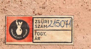 Vad? jelzéssel: Gitáros kerámia plakett. Mázas samottos kerámia, 18,5x11,5 cm