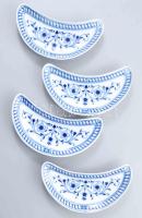 Carl Knoll 4 darab csontos tál. Jelzett, kis kopással, 17x8 cm