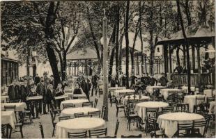 Pozsony, Pressburg, Bratislava; Ligeti vendéglő, étterem, kerthelyiség vendégekkel és pincérekkel / Städt. Au Gasthof / park restaurant, garden with guests and waiters (EK)