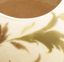 cca 1890 Zsolnay fedeles kaspóváza, jelzett: családi pecsét. Fedél nélkül, restaurált, m: 19 cm