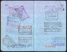 1984 Magyar Népköztársaság által kiállított útlevél brit, belga, német, stb. vízumokkal