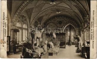 Budapest XIV. M. kir. Mezőgazdasági múzeum, vadászati osztály, belső. Id. Weinwurm Antal felvétele 1911. (EB)