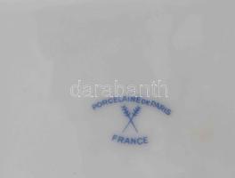 Francia porcelán bonbonier, lovas ábrázolással, fedél nélkül, jelzett, 11x9 cm