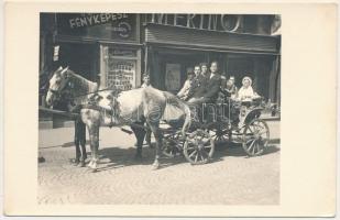 Miskolc, Ábrahám udvari fényképész műterme és üzlete, Merino, lovaskocsi. Széchenyi utca 25. photo (EK)