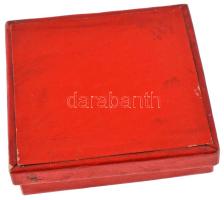 DN "Nyugatmagyarországi Lovas Szövetség - Győr" egyoldalas, kézzel festett Hollóházi porce...