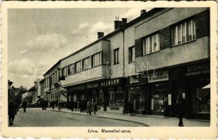 1941 Léva, Levice; Mussolini utca, Popper, Fried Gyula, Neumann, Blau üzlete, M. kir. dohányáruda, Stühmer csokoládégyár fióküzlete / street view, shops