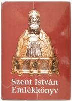 Emlékkönyv Szent István király halálának kilencszázadik évfordulóján. Szerk.: Serédi Jusztinián. Bp., 1988, Szent István Társulat. Reprint kiadás. Kiadói aranyozott műbőr-kötés, kiadói papír védőborítóban.