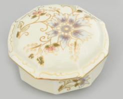 Zsolnay virágmintás bonbonier. Jelzett, hibátlan, d: 9,5 cm
