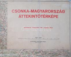 Csonka-Magyarország áttekintő térképe az 1940. augusztus 30-a után érvényes határokkal. Mértéke: 1 : 750.000. [Budapest], 1940. M. Kir. Honvéd Térképészeti Intézet. Színes térkép, mérete: 810x1090 mm egy 820x1110 mm méretű térképlapon. Térképünk az Észak-Erdélyt visszajuttató, 1940. augusztus 30-i második bécsi döntés utáni országhatárokat mutatja. Az egykori tulajdonos kék vonallal behúzta az ország történelmi határvonalát, illetve pirossal az 1941. áprilisi délvidéki bevonulás után megállapított határvonalakat, egyetlen apró tévedéssel, a Dunától keletre fekvő Nyugat-Bánát esetén a kézzel rajzolt határvonal téves, a jelentős sváb lakosság által lakott terület végig német katonai közigazgatás mellett a megszállás alatt álló Szerbia része maradt. A tulajdonos kék színnel a kibővült ország területeit ismeretlen rendszer szerint téglalap alakú részekre osztotta. Jó állapotú térképlap, hajtogatva, vászonra vonva.