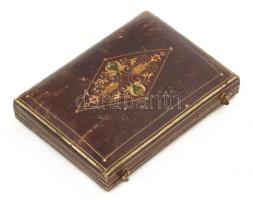 Régi kámea berakásos fülbevaló és bross szett, díszdobozban