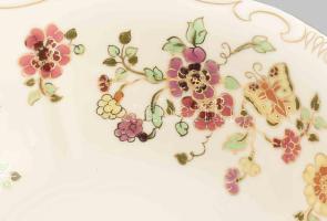 Zsolnay pillangó mintás köretes tál. Jelzett, hibátlan, d: 25,5 cm, m: 7,5 cm