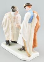 Herendi búcsúzkodó juhászok, porcelán szobor, tervező: Pásztor János (1881-1945). Kézzel festett, je...
