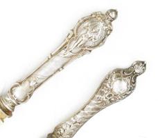 Ezüst (Ag) nyelű tortakés pár, jelzett, h: 21-27 cm