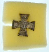 1940. "Nemzetvédelmi Kereszt" ezüstözött bronz kitüntetés mellszalagon + "Nemzetvédel...