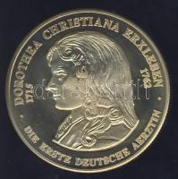 Németország 1991. "Preussen - Dorothea C. Erxlebin" aranyozott Cu-Ni emlékérem tanúsítvánnyal T:PP