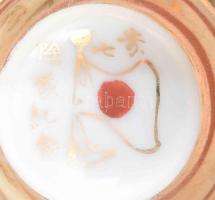 Japán porcelán katonai szakés csésze. cca 1940-1944, 7. gyalogezred, Kato tulajdonosi megjelöléssel,...