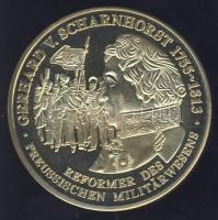 Németország 1991. "Preussen - Gerhard von Scharnhorst" aranyozott Cu-Ni emlékérem tanúsítvánnyal T:PP