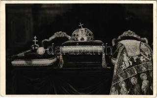 1938 Budapest I. Szent István Jubileumi Év, A Szent Korona közszemlére tétele a Királyi várban