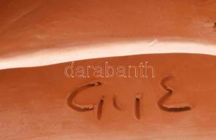 Győrbíró Enikő (1932-1999): Anya gyermekeivel. Jelzett, kis kopottsággal, m: 21 cm