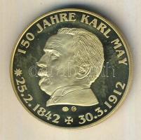 Németország 1992. "Karl May - Trappoló Keselyűcsőr" aranyozott Cu-Ni emlékérem tanúsítvánnyal T:PP