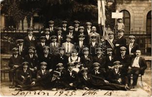 1925 Sopron, szombathelyi gépész tanoncok csoportképe, Studentika. Kühn Béla (Szombathely) photo (EM)