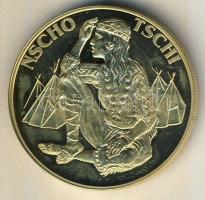 Németország 1992. "Karl May - Nsho Tshi" aranyozott Cu-Ni emlékérem tanúsítvánnyal T:PP